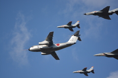 編隊飛行　航空ショー　①