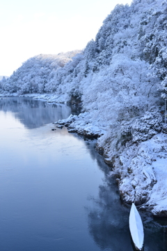 雪景色　川のある風景　③