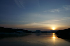 御所湖の夕景