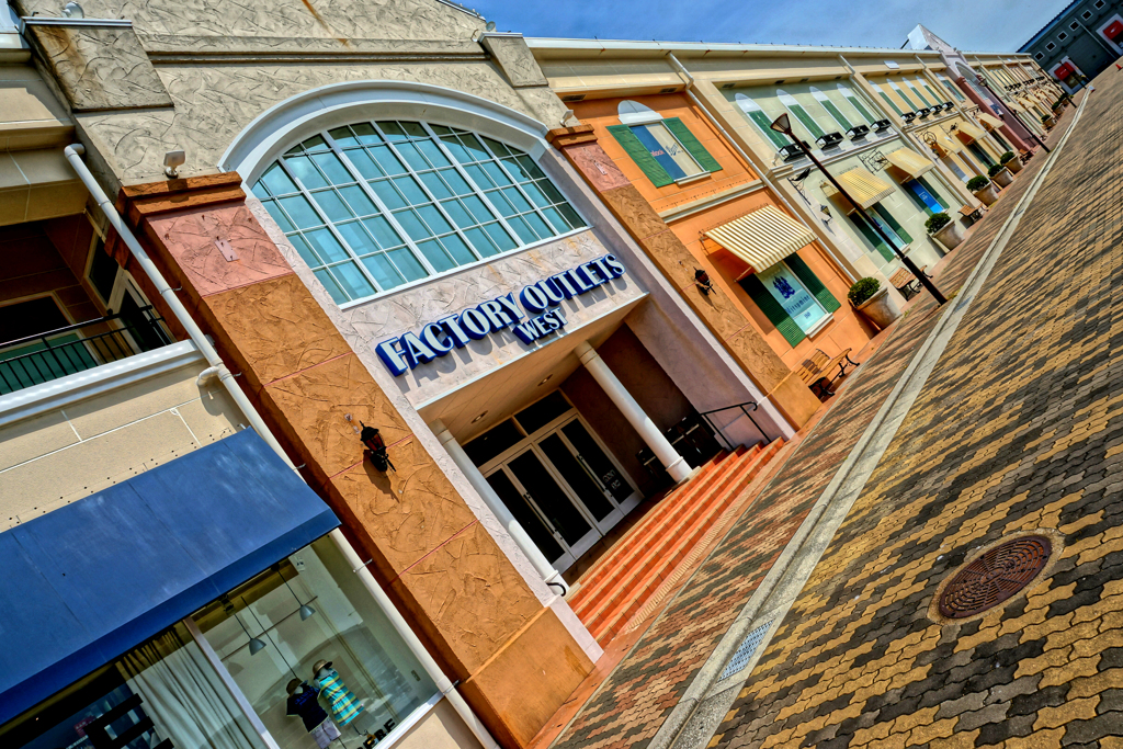 ☆FACTORY OUTLETS WEST
