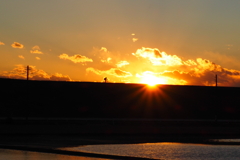 夕陽に走る