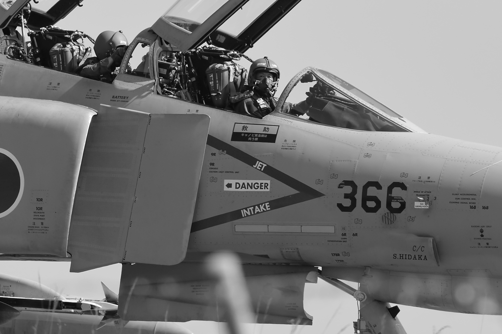 F-4　18