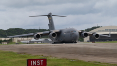 C-17 グローブマスター