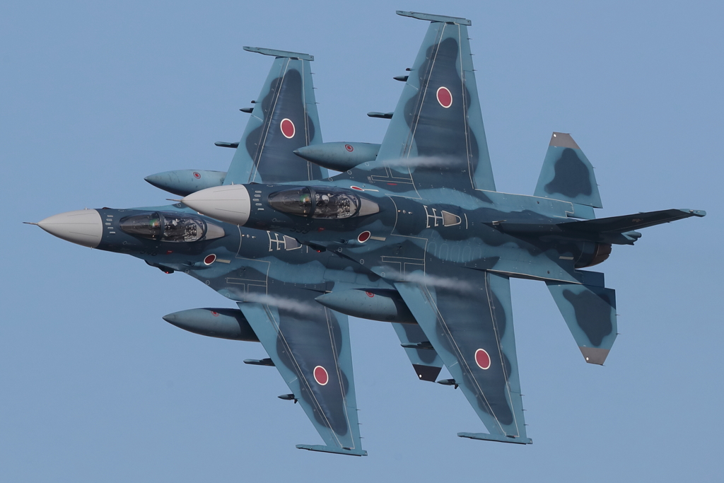 F-2 ＋ F-2