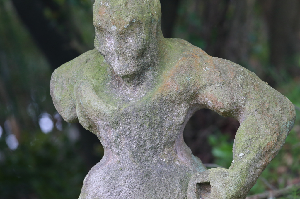 久多島神社　吽像