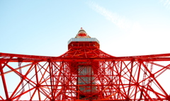 赤と白の建造物
