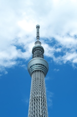 青い空、白い雲そしてスカイツリー