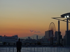 東京ビッグサイトの夕焼け空