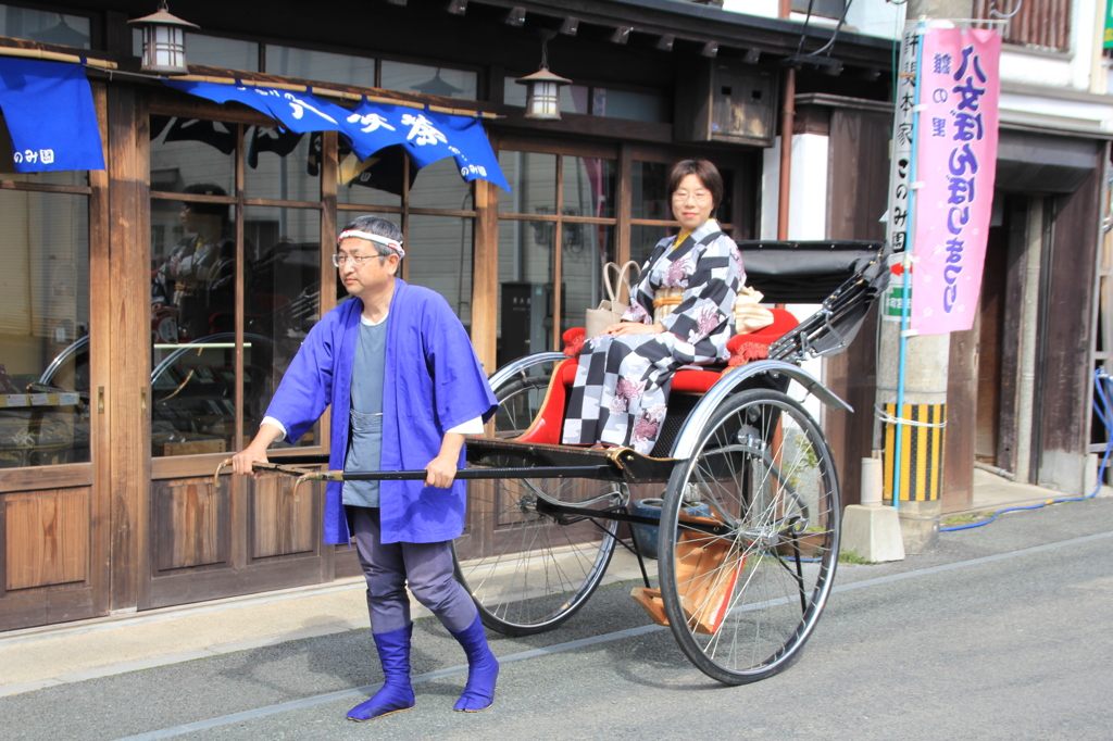 　人力車街並み