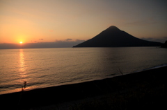 開聞岳の夕陽　３