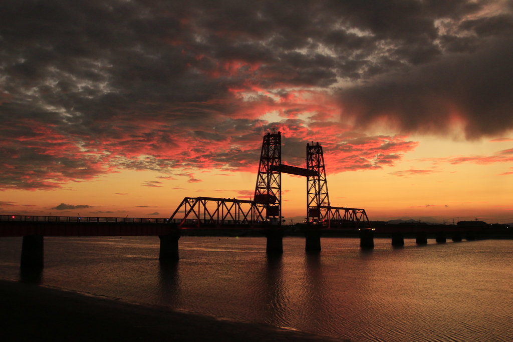 _夕焼けの昇開橋