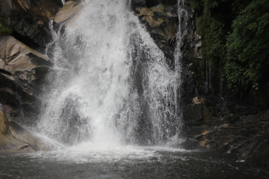 IMG_0192　見返りの滝　５