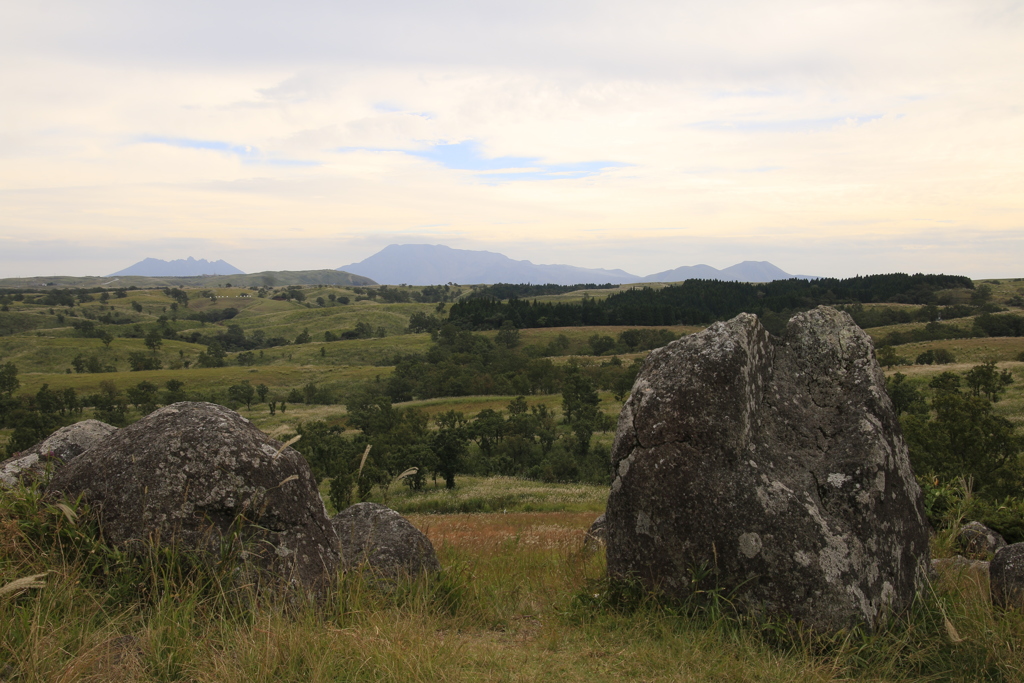 　押戸石の丘より阿蘇五岳