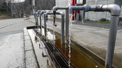 水を飲ませてください