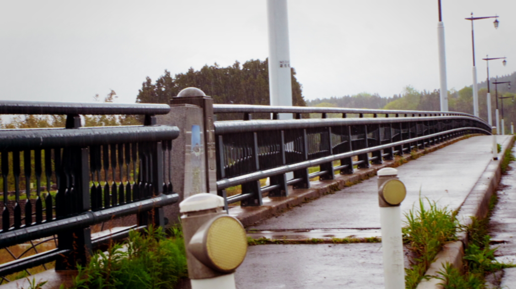 雨鉄橋