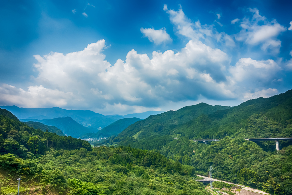 嘉瀬川ダムから天山