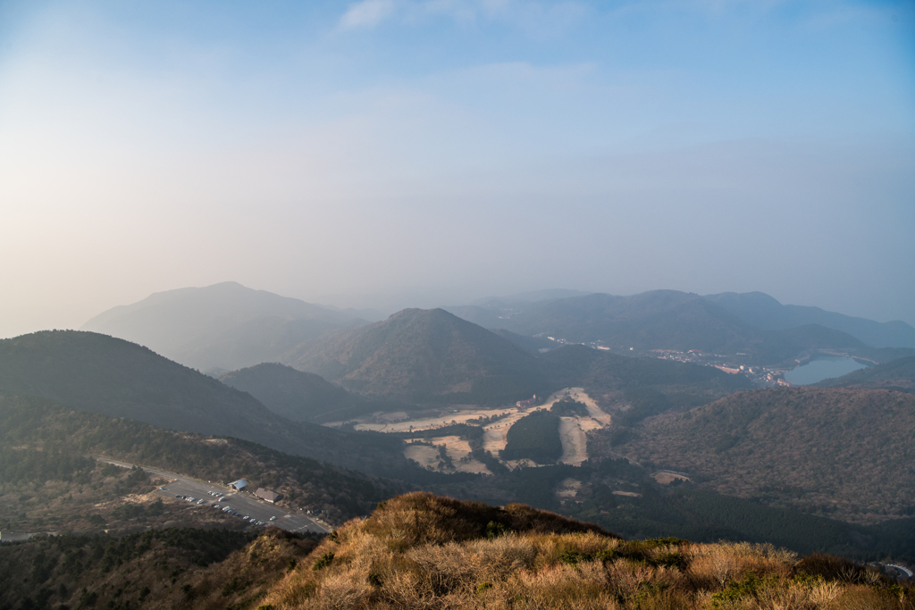 朝の仁田峠