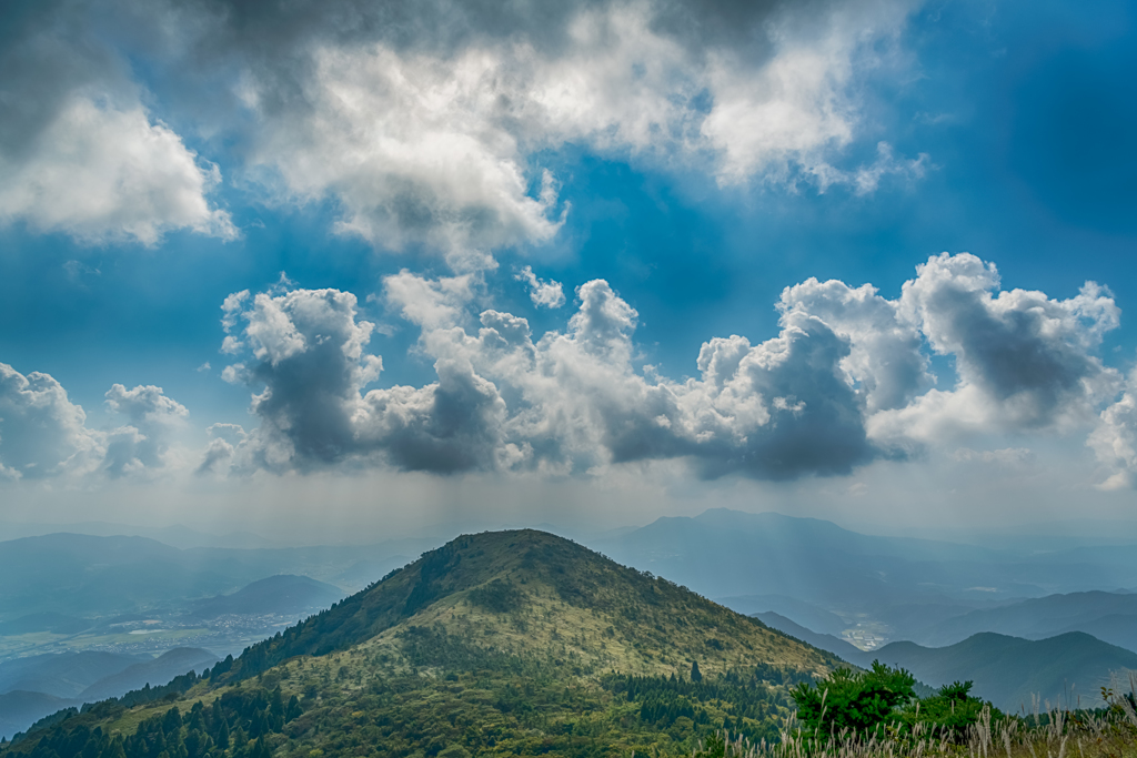 天山から雨山、八幡岳
