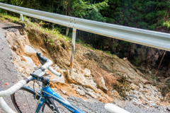 復旧は遅れてます