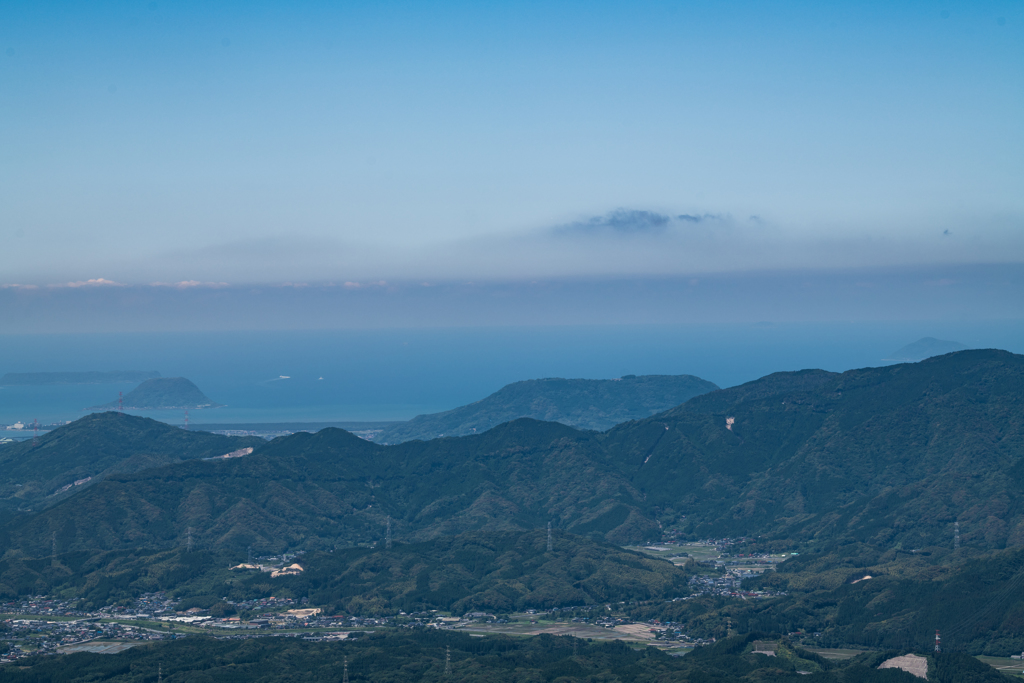 八幡岳から鏡山