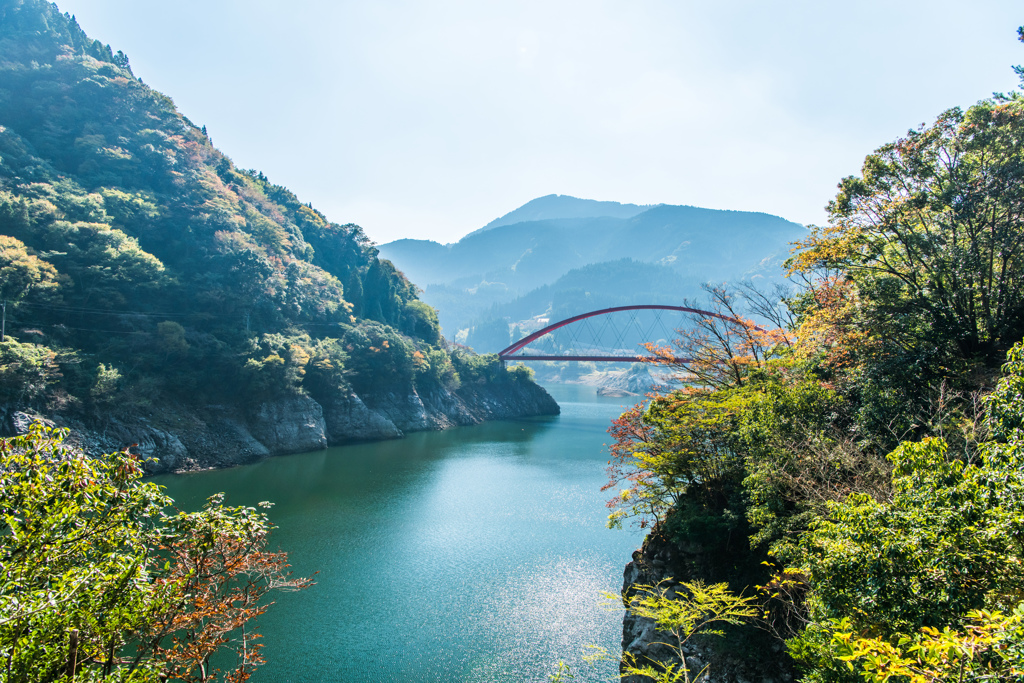 日向神ダム湖