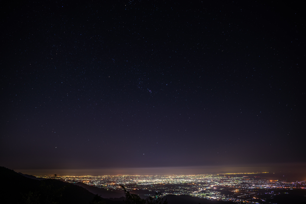 夜景とオリオン 30s