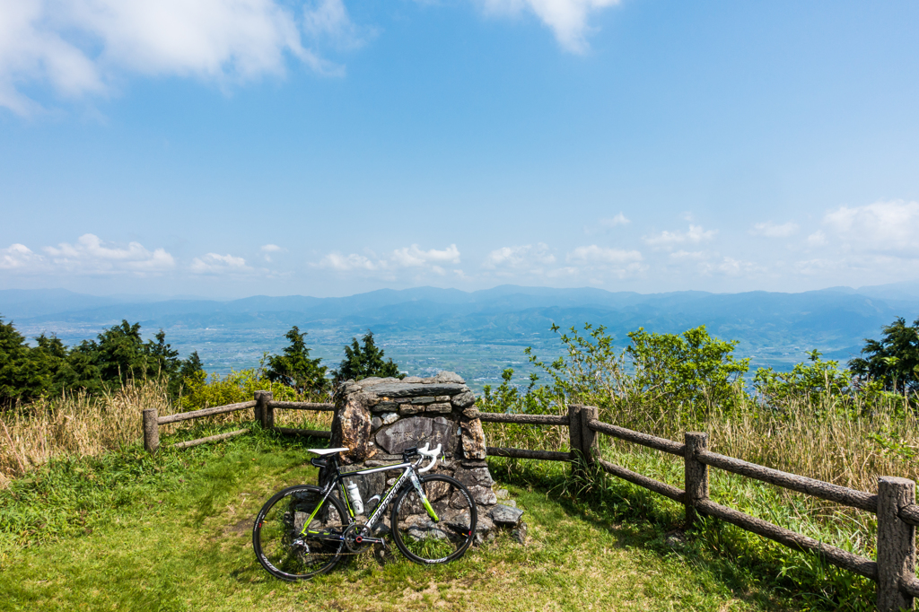 鷹取山山頂にて