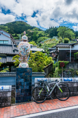 中尾郷の坂道にて-2