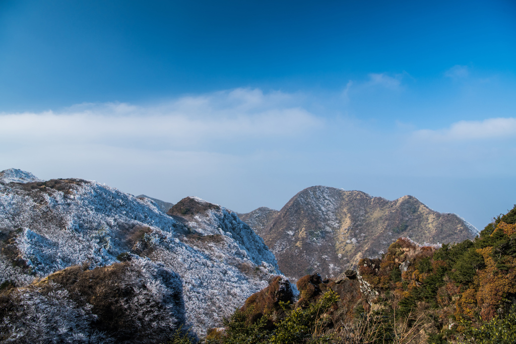 立岩の峰から国見岳