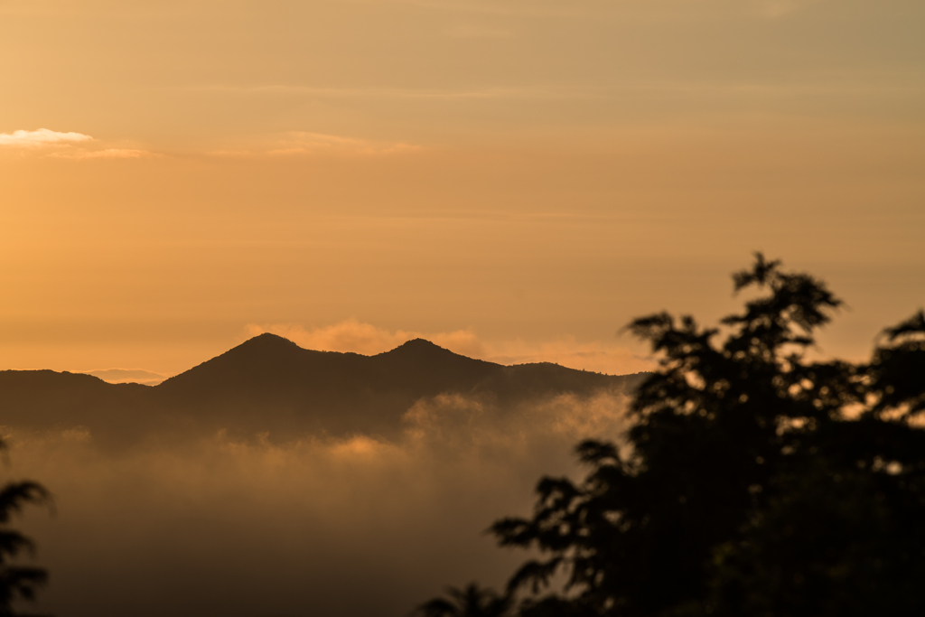 夕暮れの作礼山