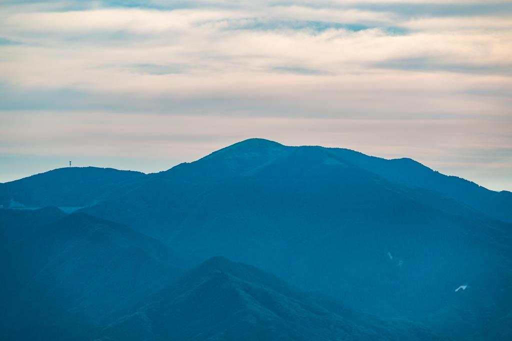 八幡岳から天山