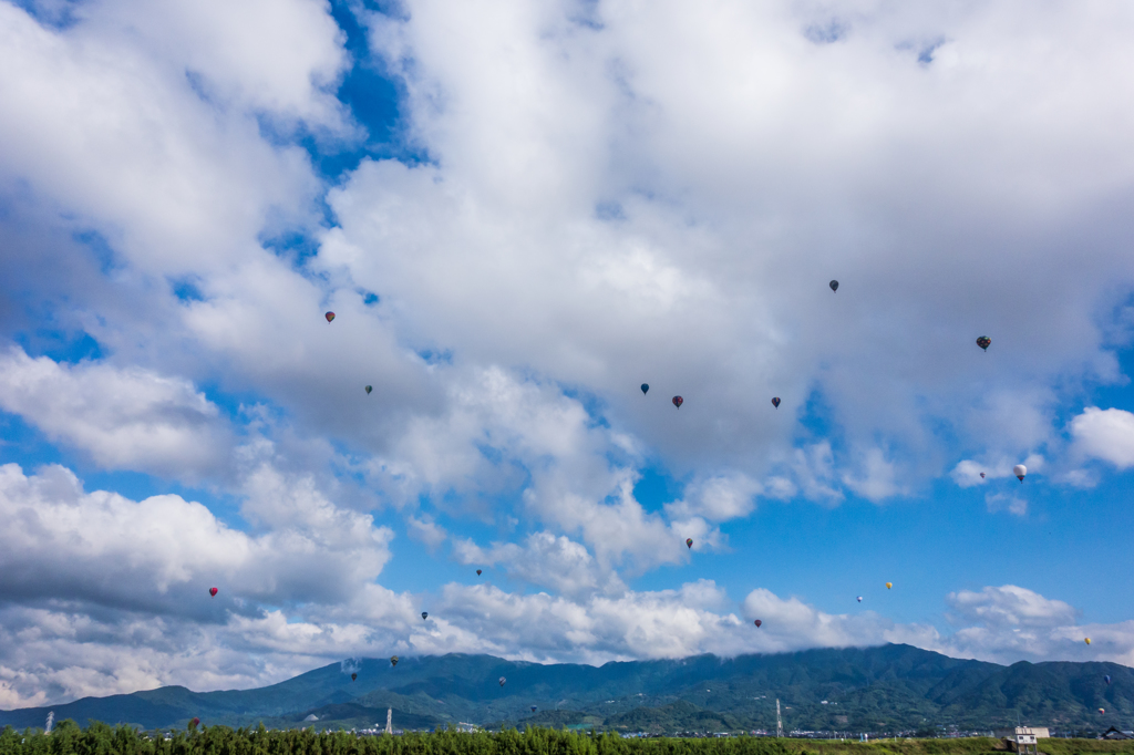 梅雨の合間のバルーン大会-1