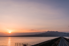 朝焼けの潮受堤防 朝焼けの潮受堤防