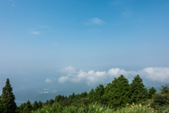 八幡岳は雲の下