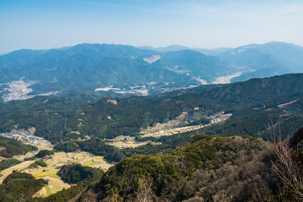 八幡岳山頂から