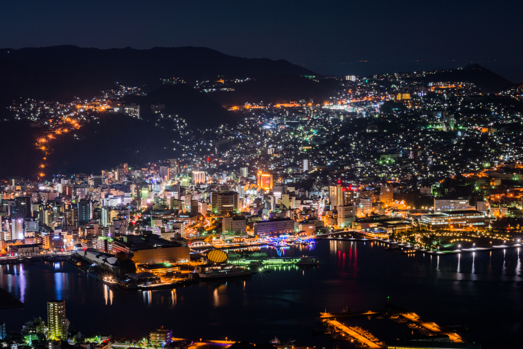 稲佐山からの夜景-85mm-1