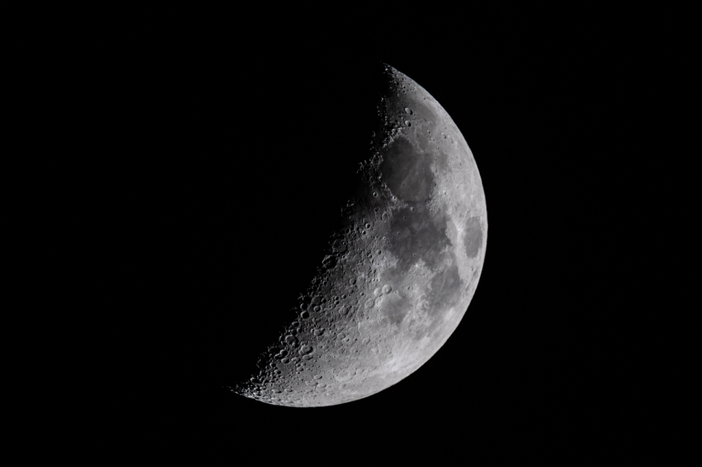 Moon_2021.04.19_1shot