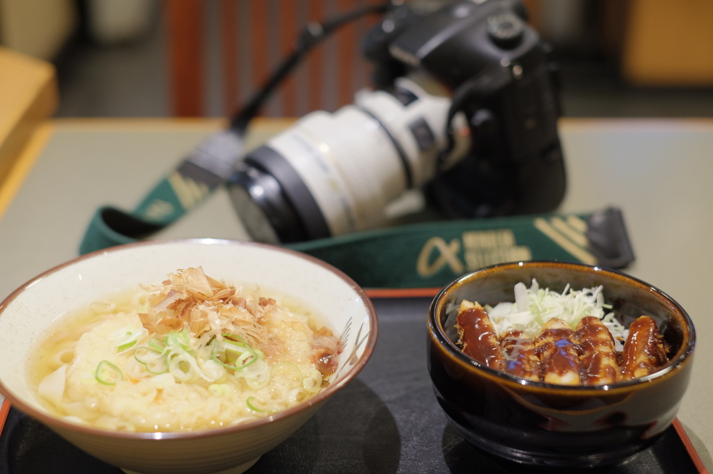 腹減った、何故か三重で名古屋飯(笑)