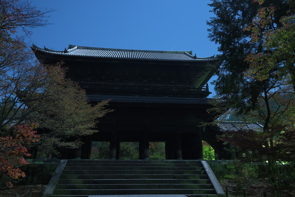 南禅寺　三門2(満月の夜)