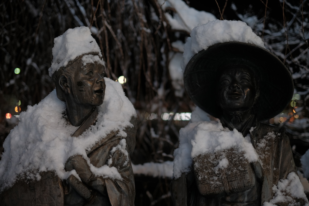 京都で雪に遭われた弥次さん喜多さん御一行