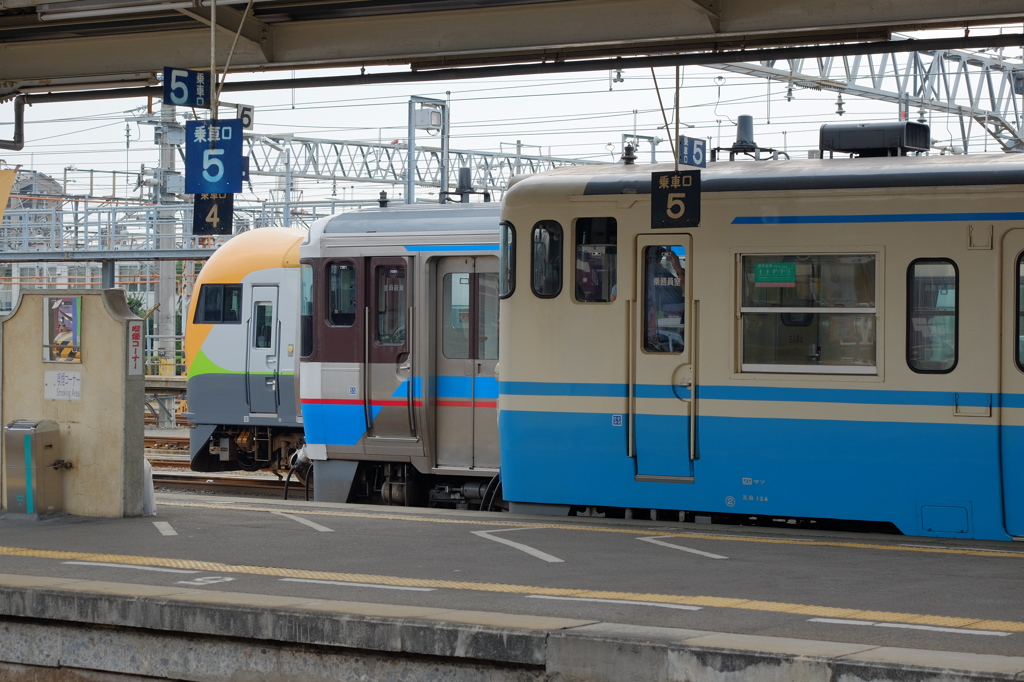 松山駅　3番ホーム