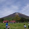 大山と牧場！！