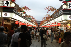 仲見世通り