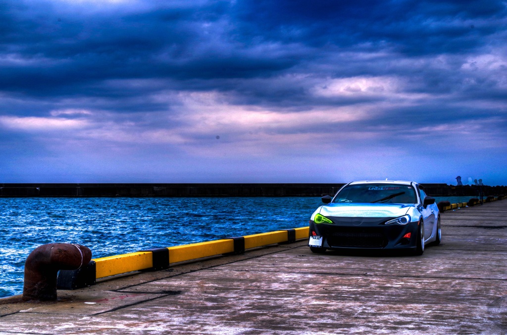 TOYOTA 86　埠頭
