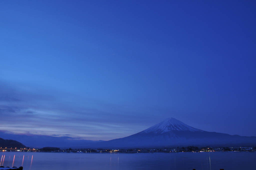 夜明けの富士