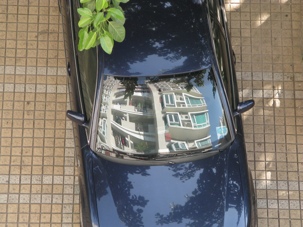FRONT GLASS