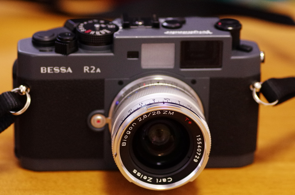 BESSA R2A + Carl Zeiss Biogon T* 28mm F2