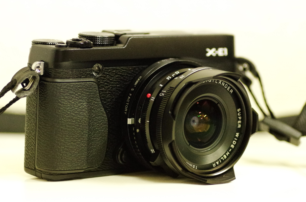 Fujifilm X-E1 + SWH 15mm II