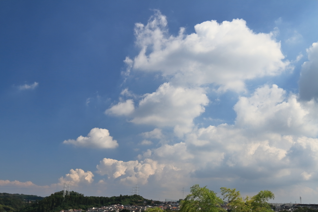 晴れたら夏の雲２