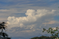 雲湧き出ずる２